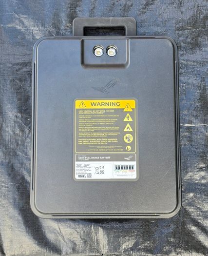Lift Foils LIFT5 Cruiser 5'4" eFoil Board Set Sun Kissed - Gen5 Full Range Battery - Like New