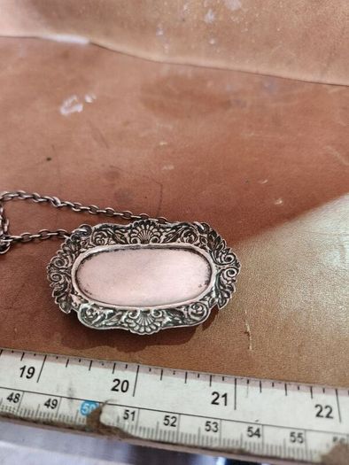 vintage bottle neck badge