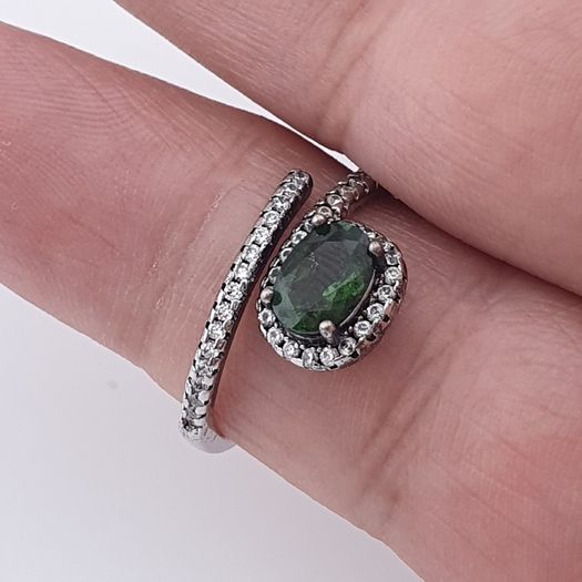 Vintage 925 Sterling Silver Green Tourmaline Ring Natural Gemstone Elegant Handmade Jewelry
