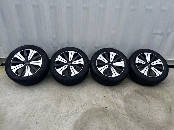 Genuine Volvo R-Design 19" Alloy Wheels