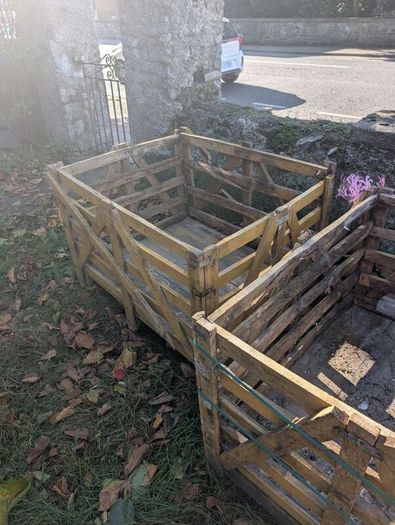 Free Timber Stillages for collection