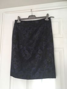 Linea Skirt ---Size 12 --- New without tags--- Navy and Black