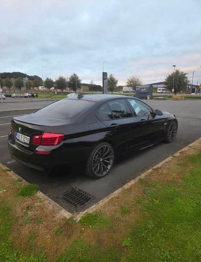 2016 Bmw 5-series (read add)