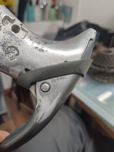 Shimano 600 brake levers