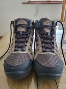Columbia hiking boots