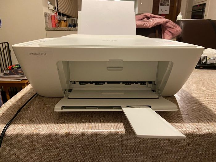 HP Desk Jet 2710