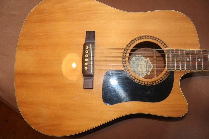 Washburn D10SCE Cutaway Acoustic Guitar