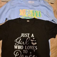 2 girls t-shirts 10-11Y