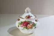Lidded Sugar Bowl Royal Albert Old Country Roses Bone China