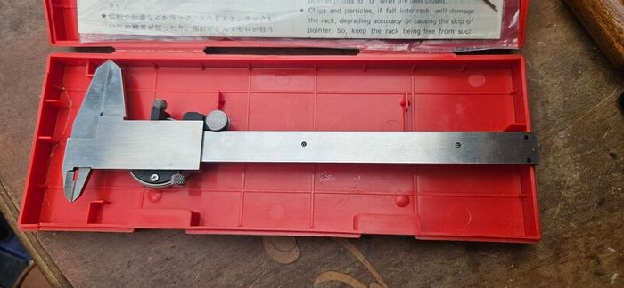 Mitutoyo 6" dial caliper