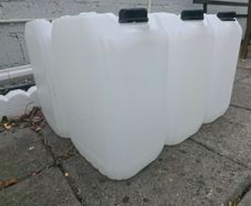 7x Water Storage Containers