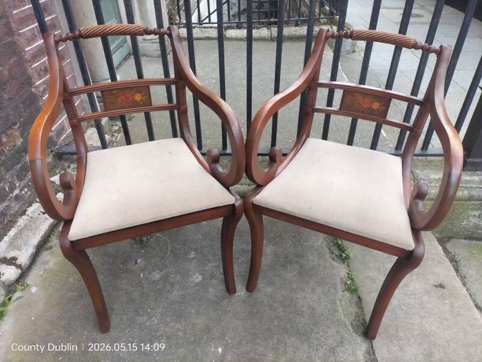 Set of 8 vintage Dining Chairs