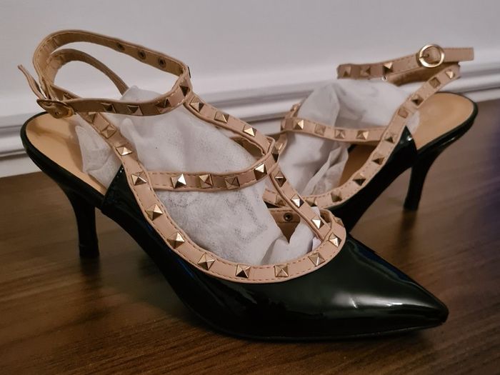 Black Patent Leather / Beige / Gold Stud High Heels BRAND NEW!!!