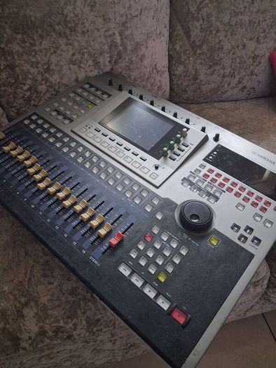 Yamaha AW4416