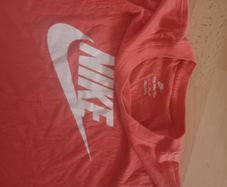 Nike t-shirt