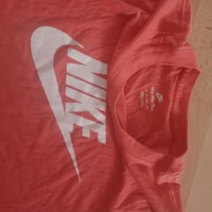 Nike t-shirt