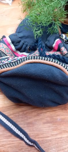 Accessorize small bucket bag