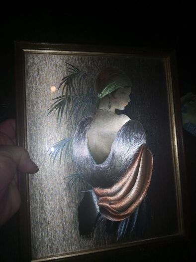 Art Deco lady picture holographic