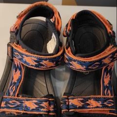 BERG outdoor kids sandals size 2.5