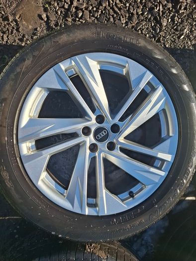 20" Genuine Audi Q7 S Line Alloys with tyres