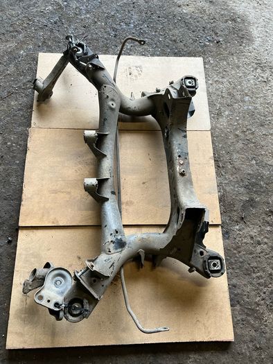 BMW F22 2 F30 F31 3 F36 4 rear axle bracket support subframe 6792506