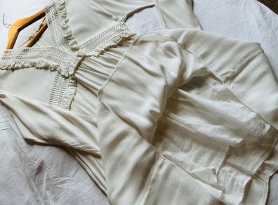 Stunning Maje cream dress Size 2  UK 10