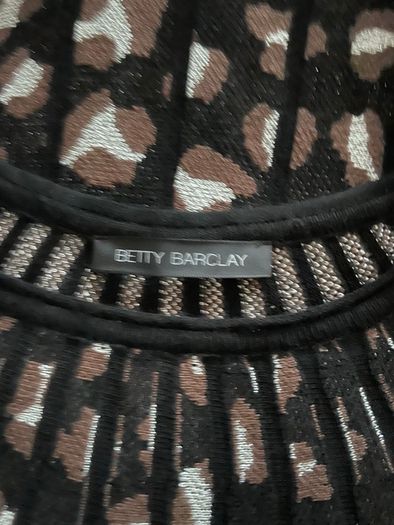 Betty Barclay Animal Print Jumper - Size 46