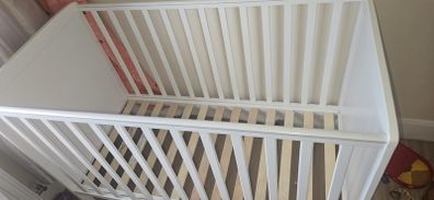 babys cot