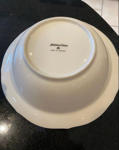 ARKLOW pretty  9.5 inch dish with gilded rim