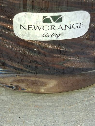 NewBridge Lattice Web Art Glass Vases, Price is for 1 only,  featuring a distinctive woven pattern and a contrasting dark base in Good Condition no chips or cracks Postage Available