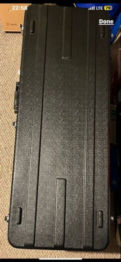 electric guitar hard case with clips for back strap fits Gibson fender Stratocaster telecaster charvel Jackson Ibanez esp music man