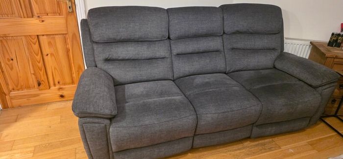 DFS Lawson 3 + 1 electric recliner