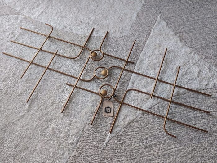 BePureHome "Symphony" Minimalist Metal Wall Art (Antique Brass)