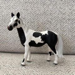 Retired Schleich Pinto Mare - Model 13696