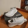 ECCO ladies size 40 walking shoes. Brand New Image 8