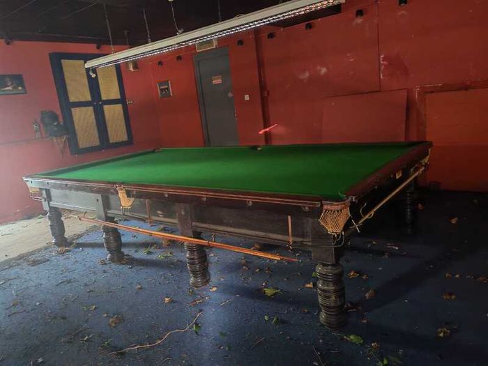 Full Size Snooker Table