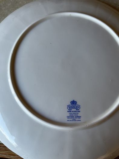 Aynsley Bone China Cottage Garden 10/1/4" Cake plate