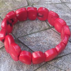Red coral bracelet