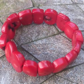 Red coral bracelet