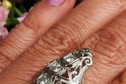 Antique Art Deco Diamond and 18 Carat White Gold Ring
