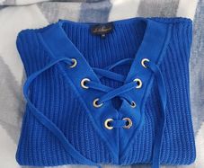 Luisa Spagnoli v neck pullover size M