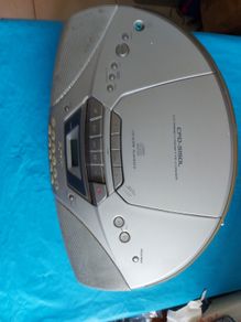 SONY CFD-S15OL CD Radio Cassette-Corder, in excellent cosmetic condition