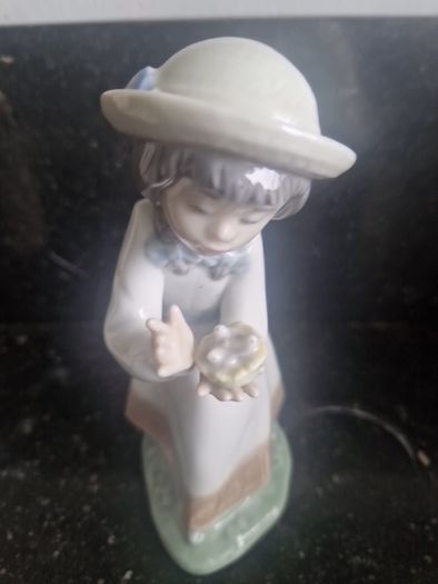 nao by lladro