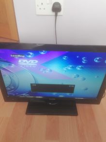 4 flat screen TV
