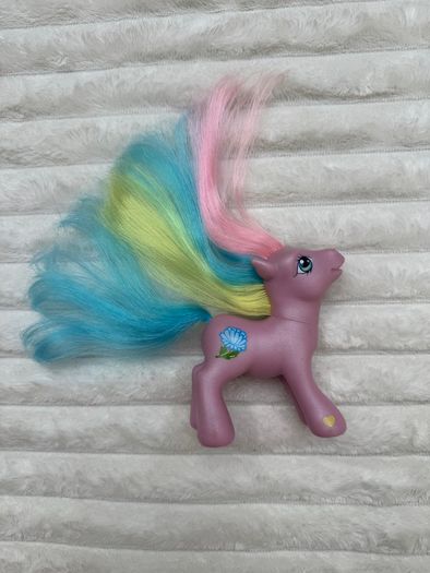 My Little Pony G3 Birthday Pony November Chrysanthemum Used Please see pictures