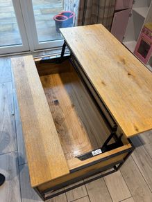 Eazy living coffee table