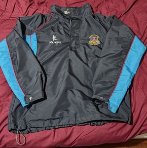kukri half zip