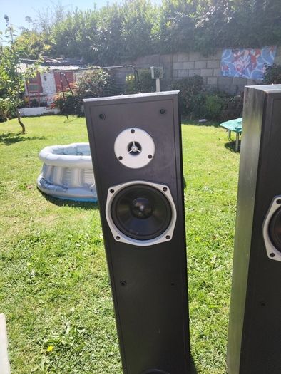 speakers