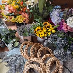 Faux flowers wreaths