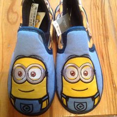 BNWT NEXT Minion Slippers Size Uk1 (EU33)